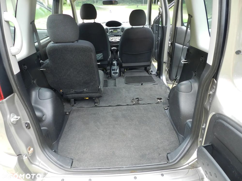 Toyota Yaris Verso 1.3 Automatik Sol - 16