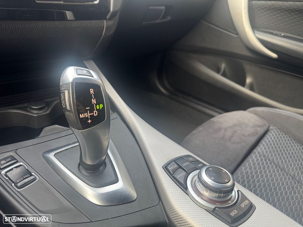 BMW 116 d Pack M Auto - 13