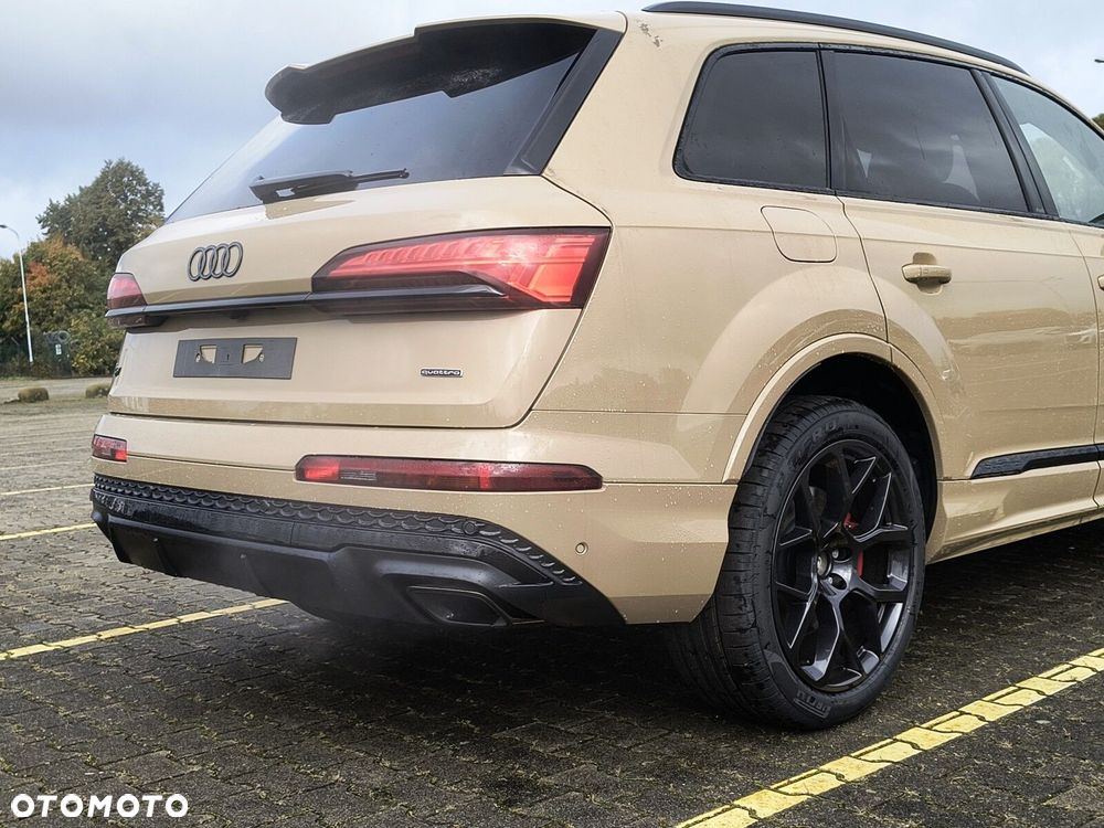 Audi Q7 60 TFSI e PHEV Quattro S Line Tiptr - 5