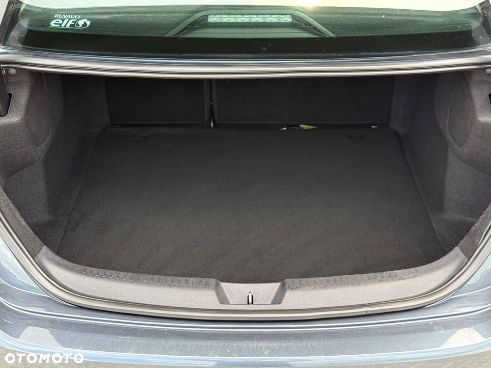 Renault Megane 1.6 SCe Business - 9