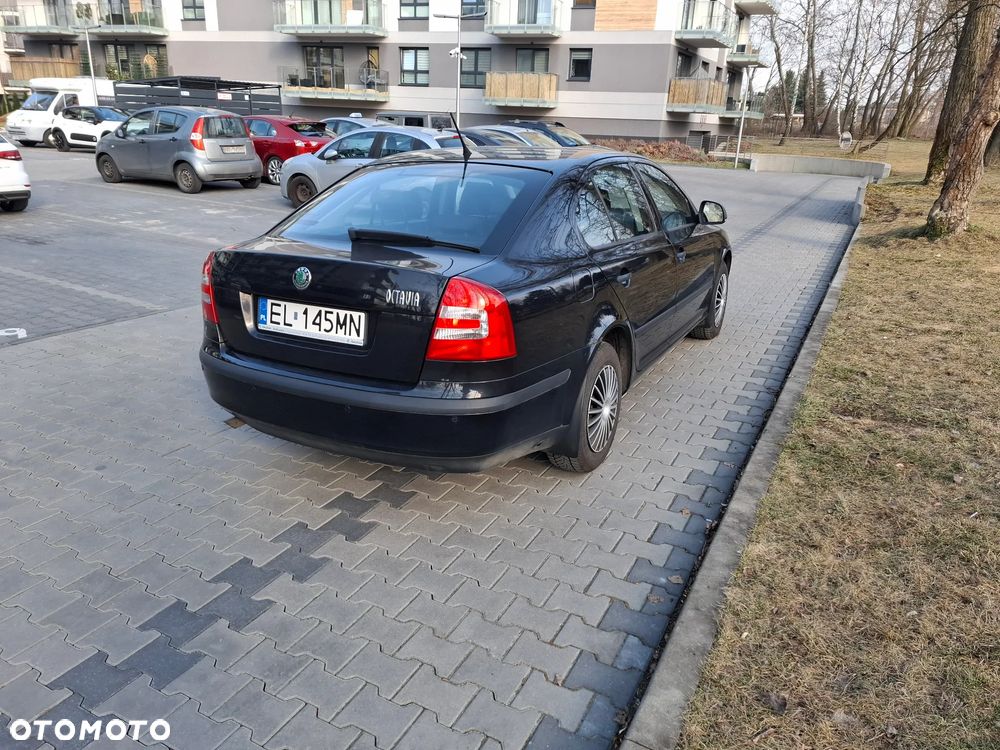 Skoda Octavia 1.6 - 4