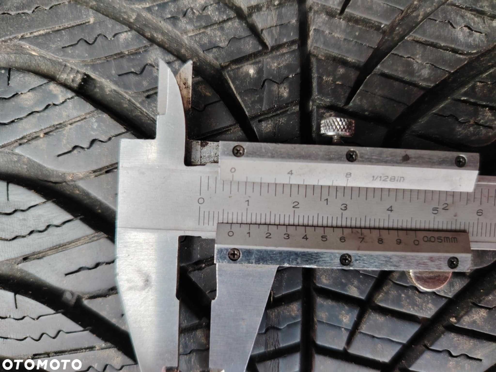 Opony 215/45R17 GoodYear Gen 2 Vector4Seasons rok 2018 profil 7 mm - 3