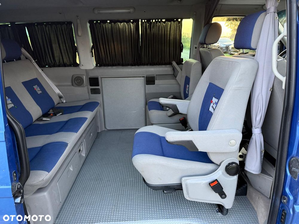 Volkswagen Multivan Standard - 24