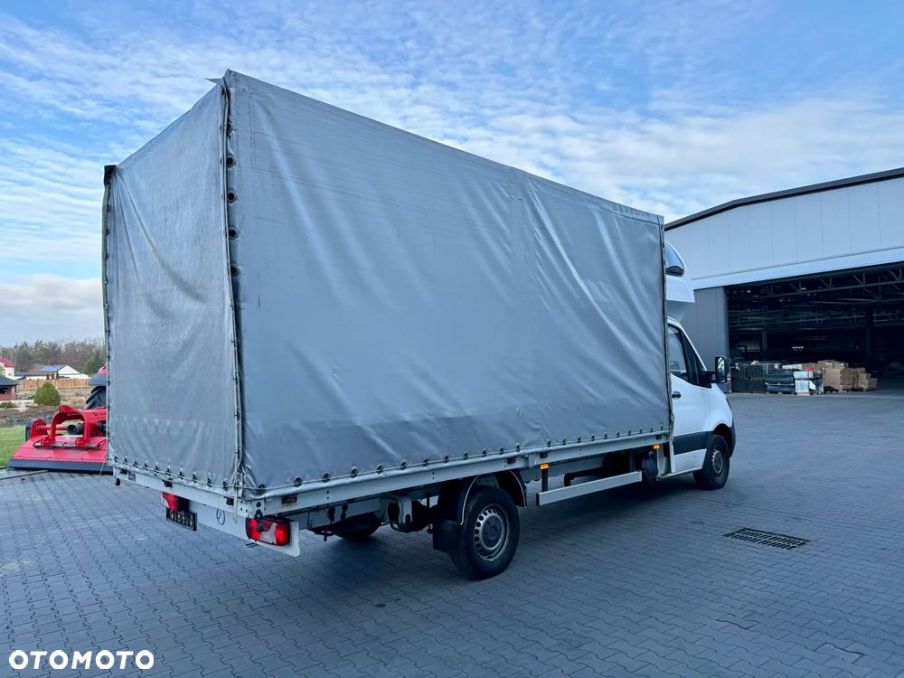 Mercedes-Benz SPRINTER - 11