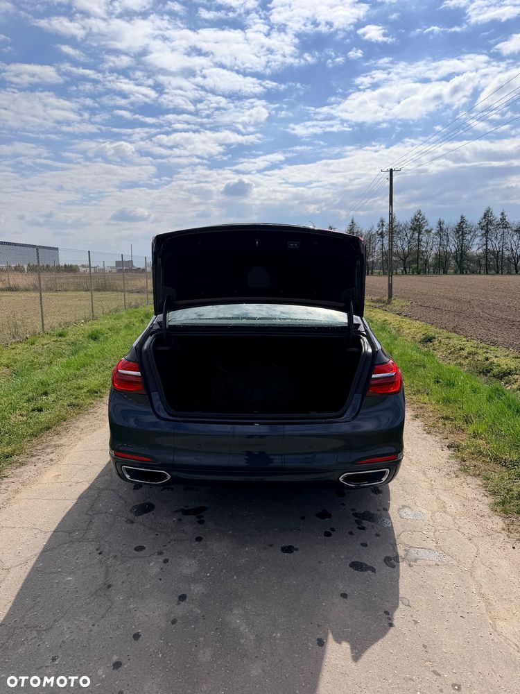 BMW Seria 7 740Li xDrive - 6