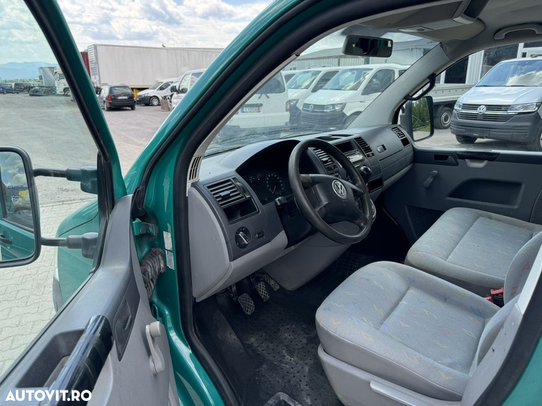 Volkswagen Transporter T5 Doka - 5