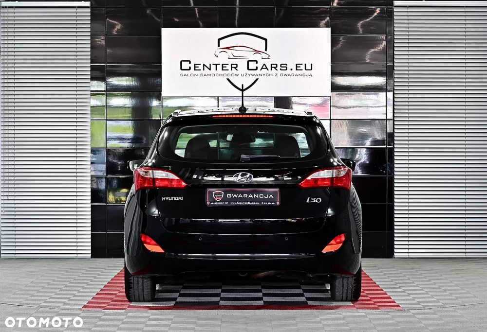 Hyundai i30 i30cw 1.6 Automatik Style - 14