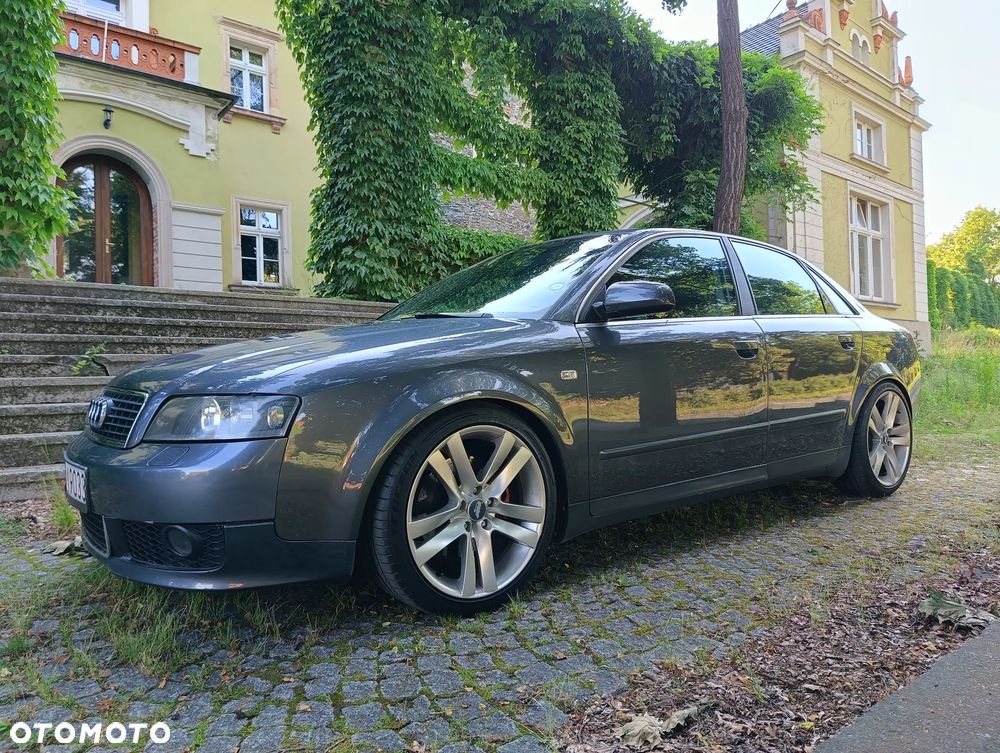 Audi A4 Limousine - 9