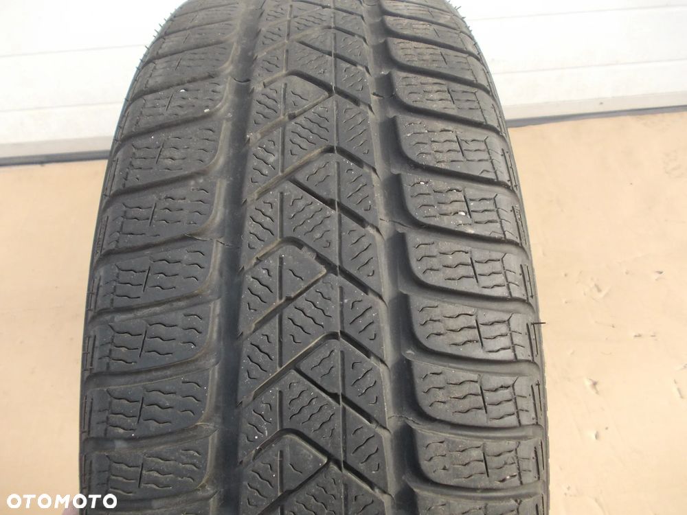 Opony 225/45R19 96V Pirelli Winter Sottozero 3 Run Flat - 14