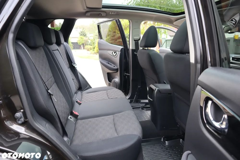 Nissan Qashqai 1.2 DIG-T N-Connecta - 12