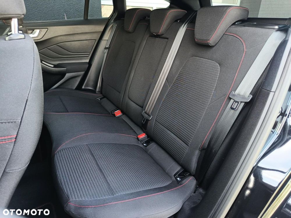 Ford Focus 1.0 EcoBoost mHEV ST-Line X - 5
