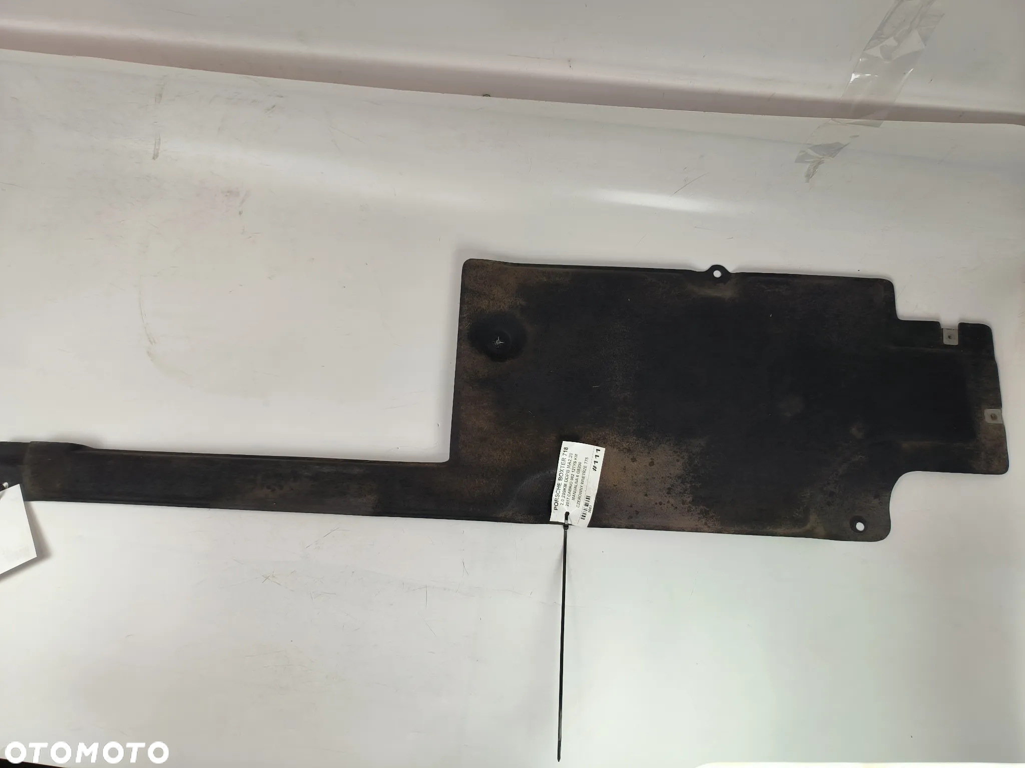 Osłona środkowa podwozia 99150460300  99150430500  Porsche Boxtser 718  2017r. - 7