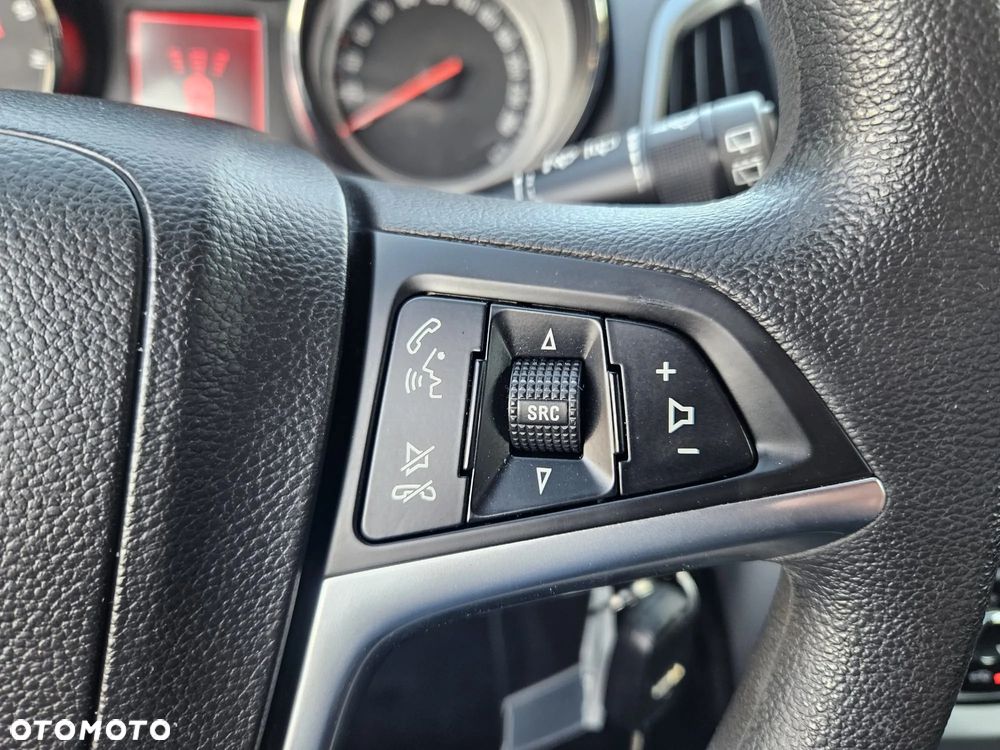 Opel Astra 1.4 Turbo Edition - 26