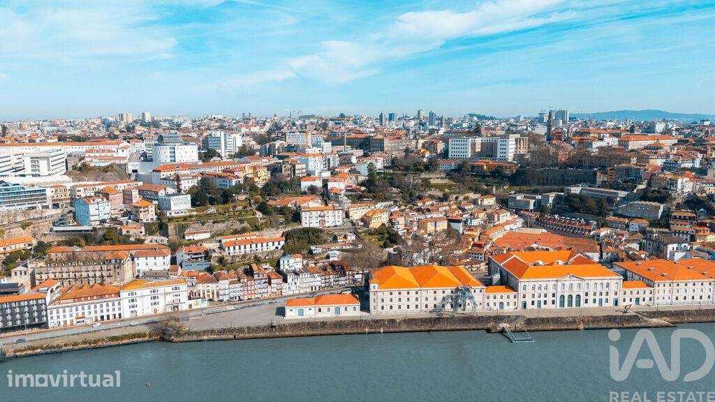 Prédio em Cedofeita, Santo Ildefonso, Sé, Miragaia, São Nicolau e Vitó - Grande imagem: 5/16
