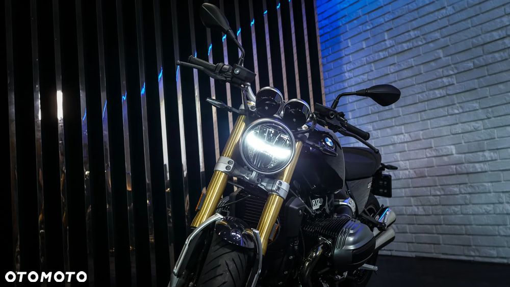 BMW R - 2