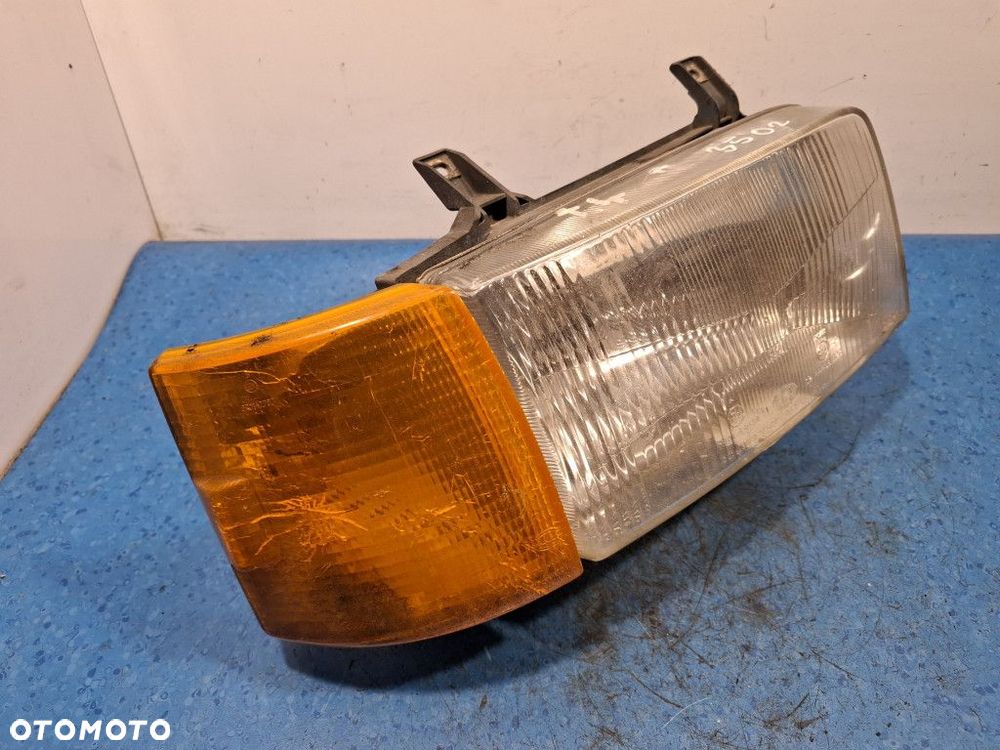 VOLKSWAGEN TRANSPORTER T4 REFLEKTOR PRAWY - 3