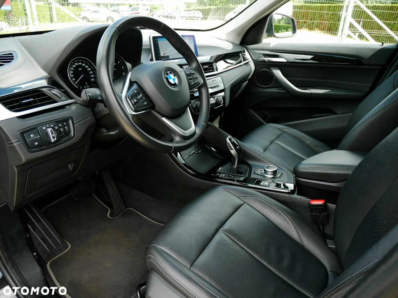 BMW X1 sDrive18d - 14