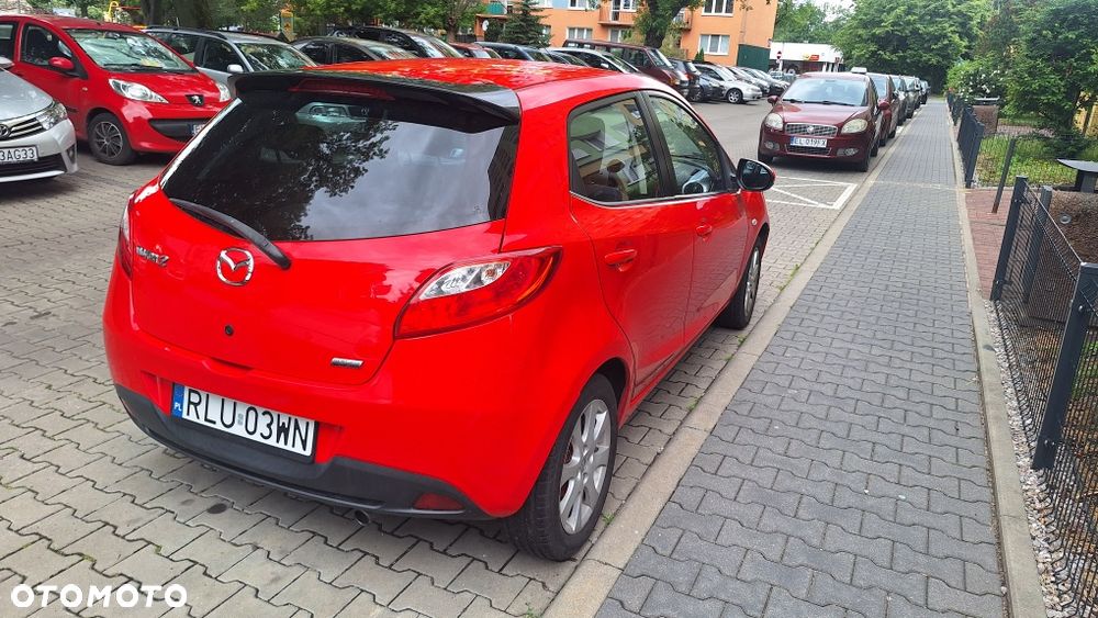 Mazda 2 - 4