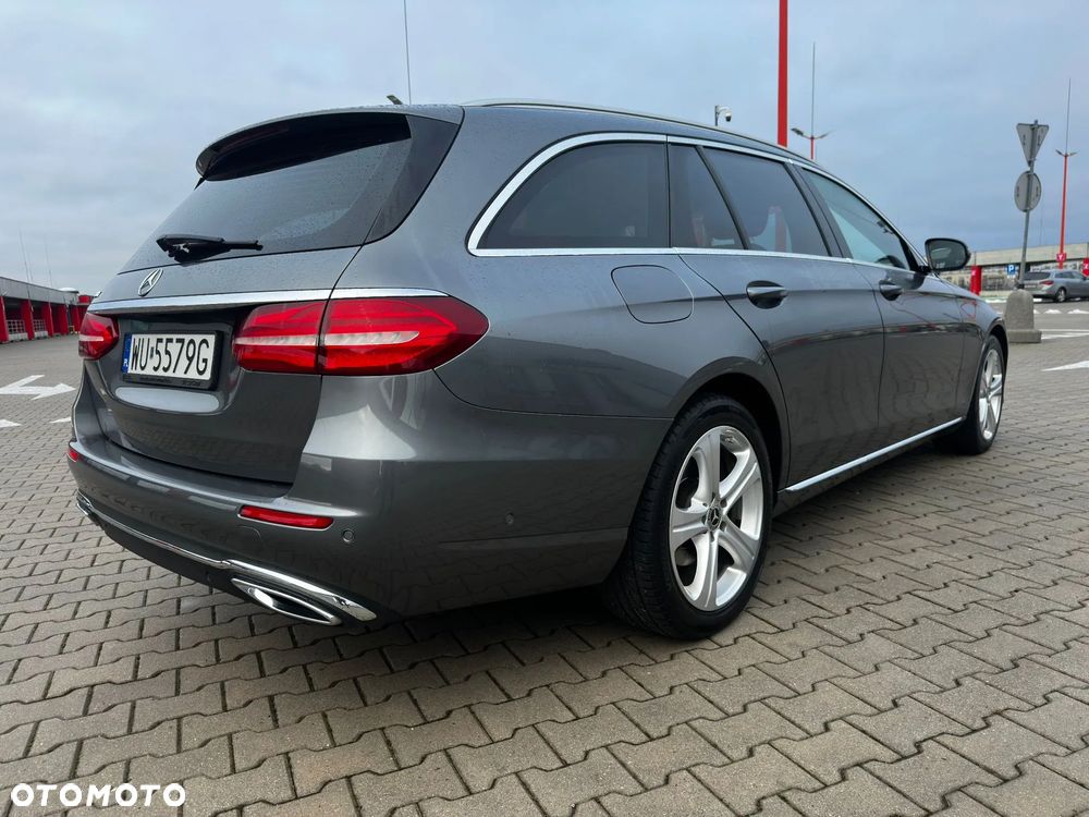 Mercedes-Benz Klasa E 220 d 9G-TRONIC - 12