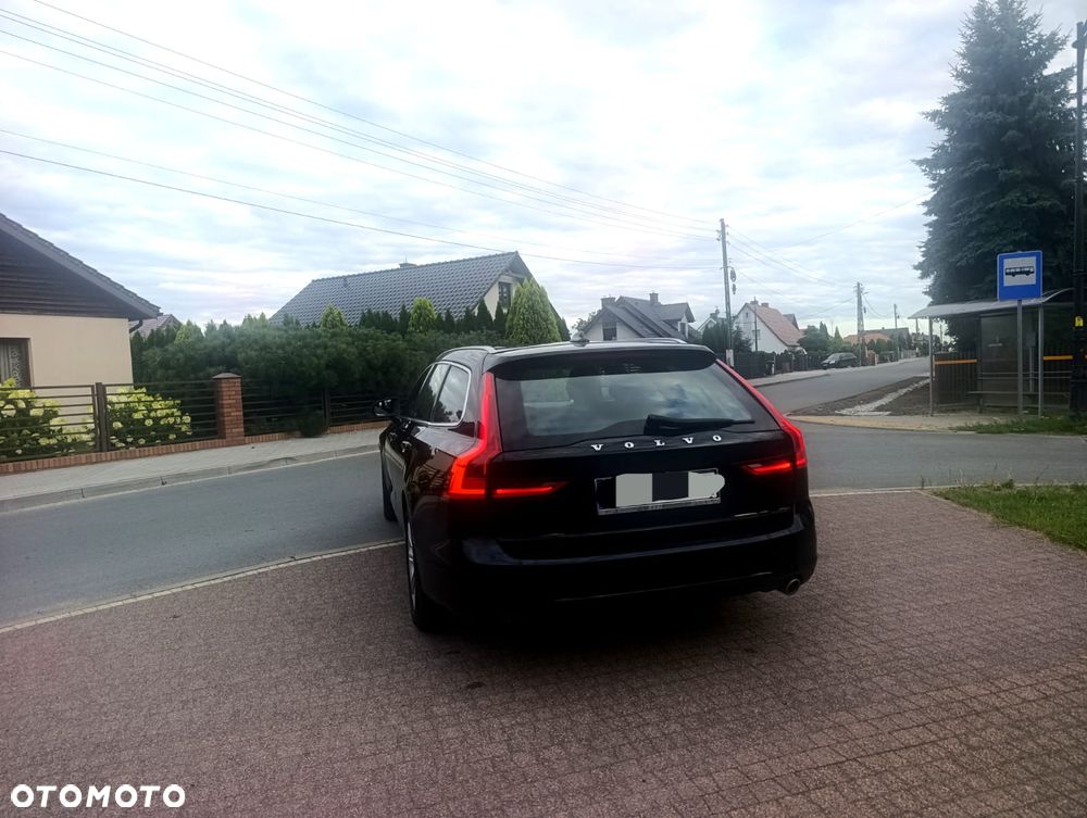 Volvo V90 D4 Momentum Pro - 4