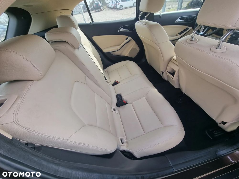 Mercedes-Benz GLA 200 (CDI) d 7G-DCT - 9