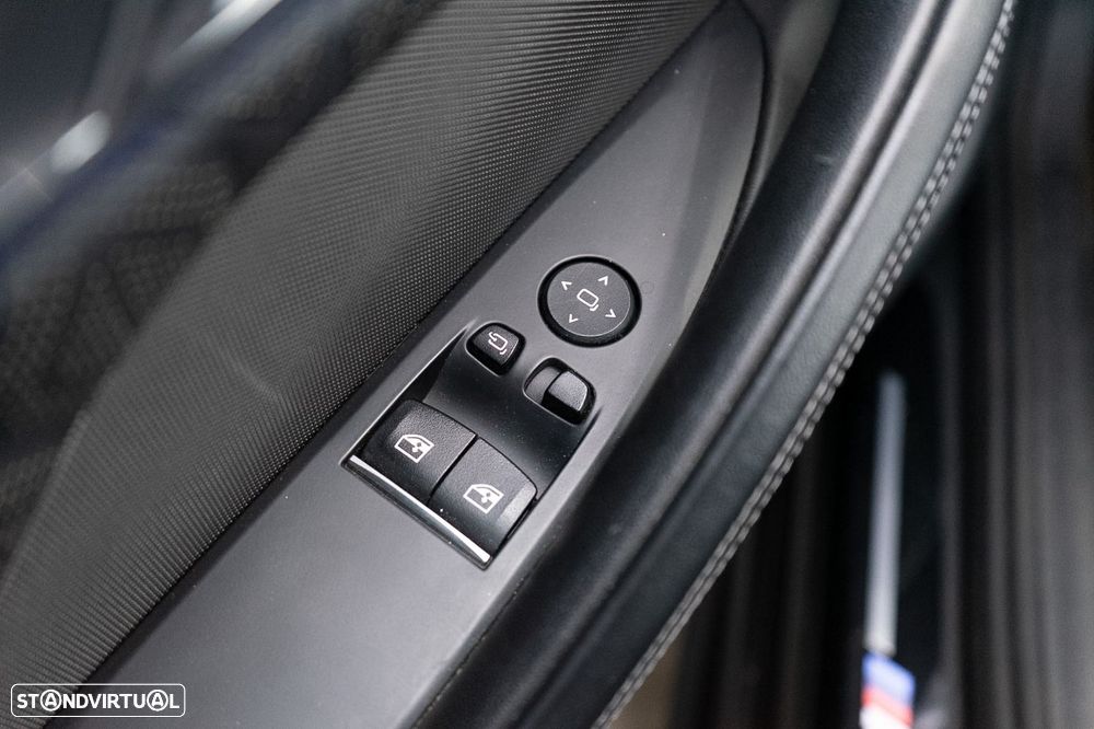 BMW M8 Competition - 28