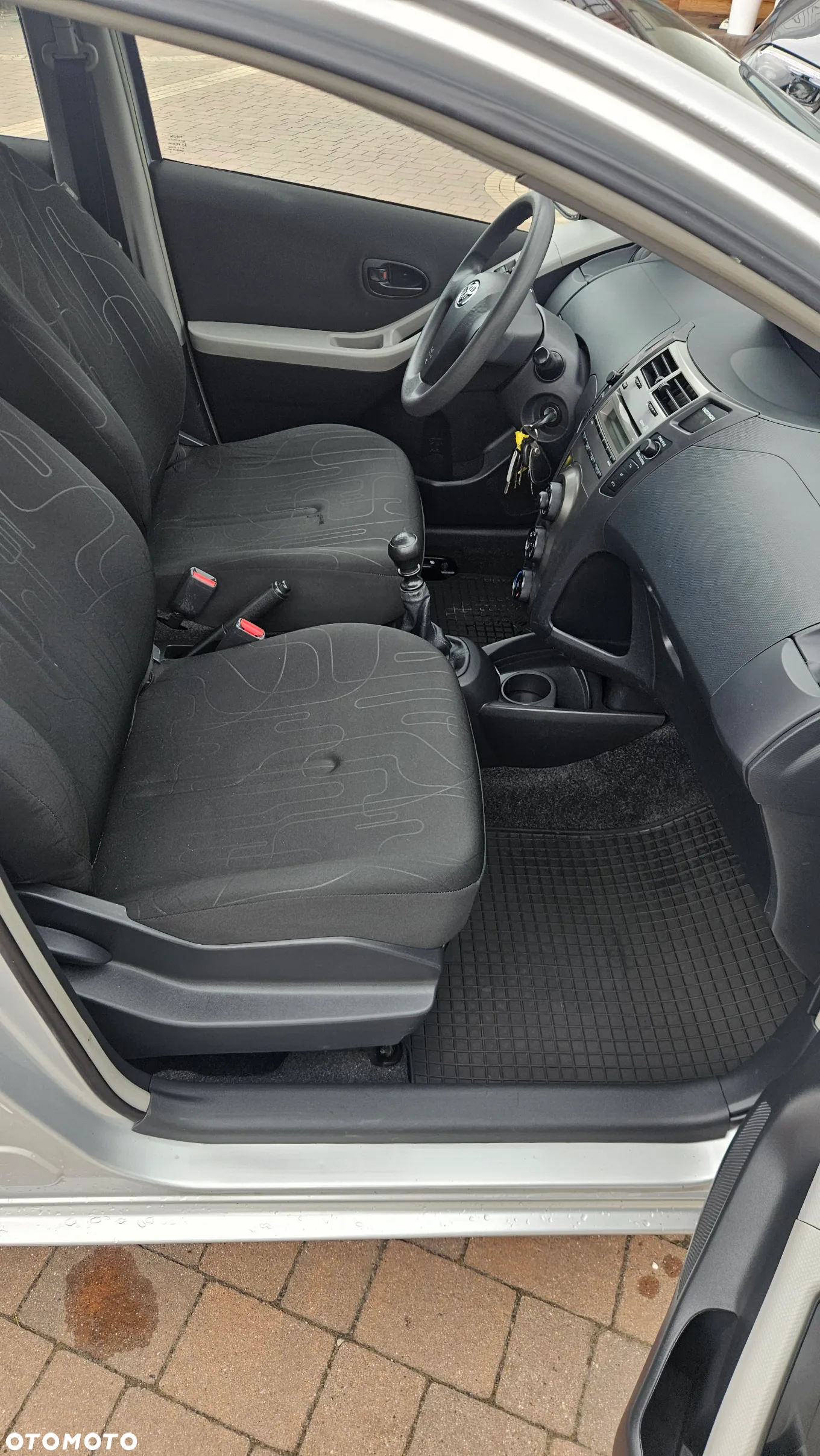 Toyota Yaris - 11