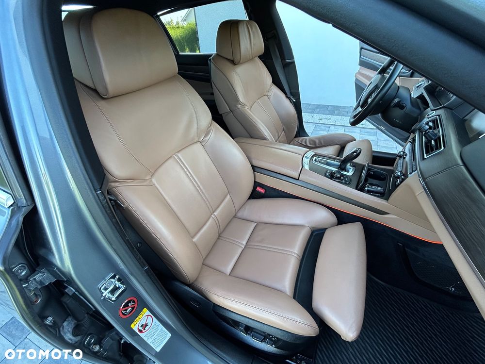 BMW Seria 7 730Ld - 12