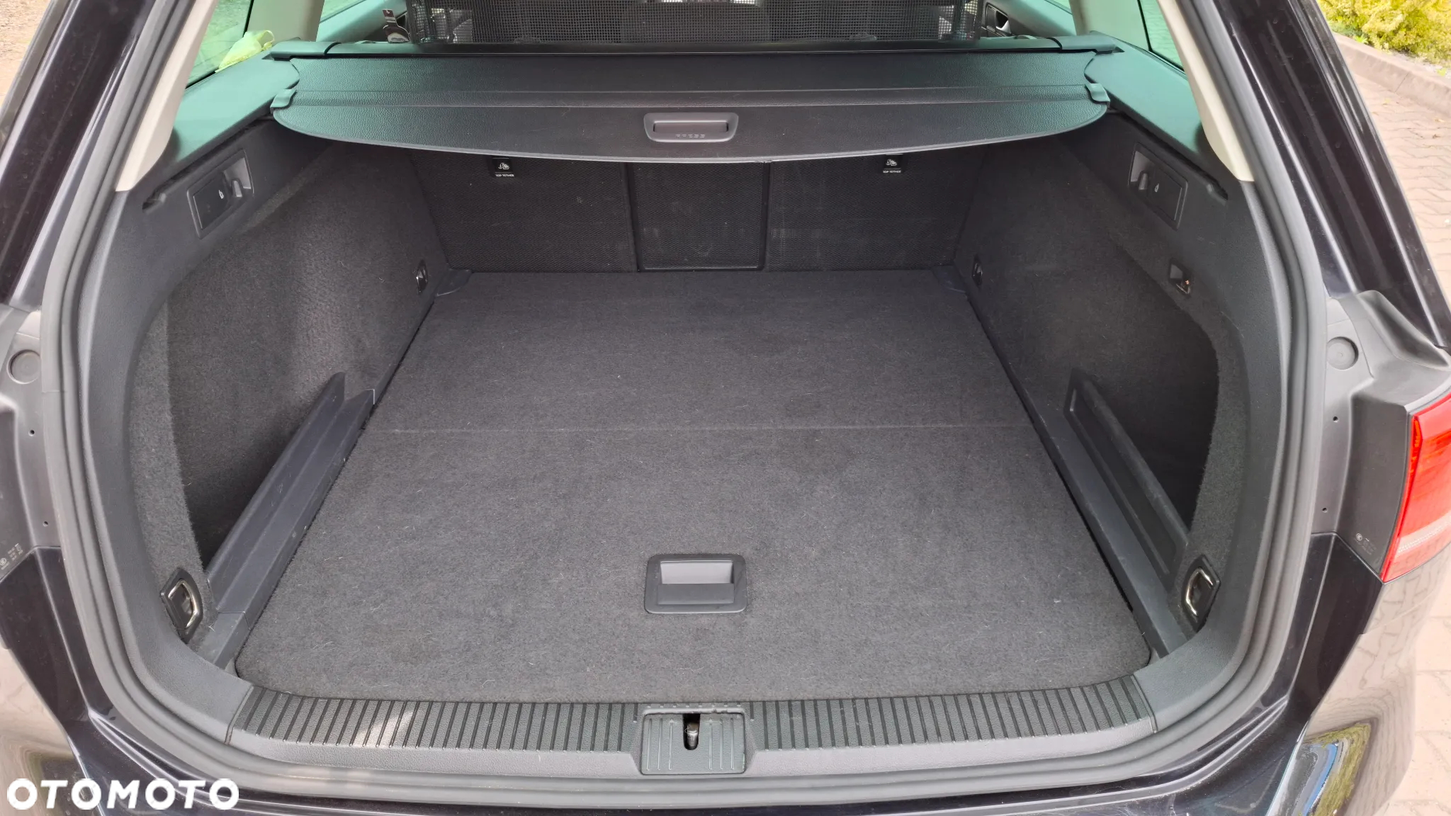 Volkswagen Passat - 24