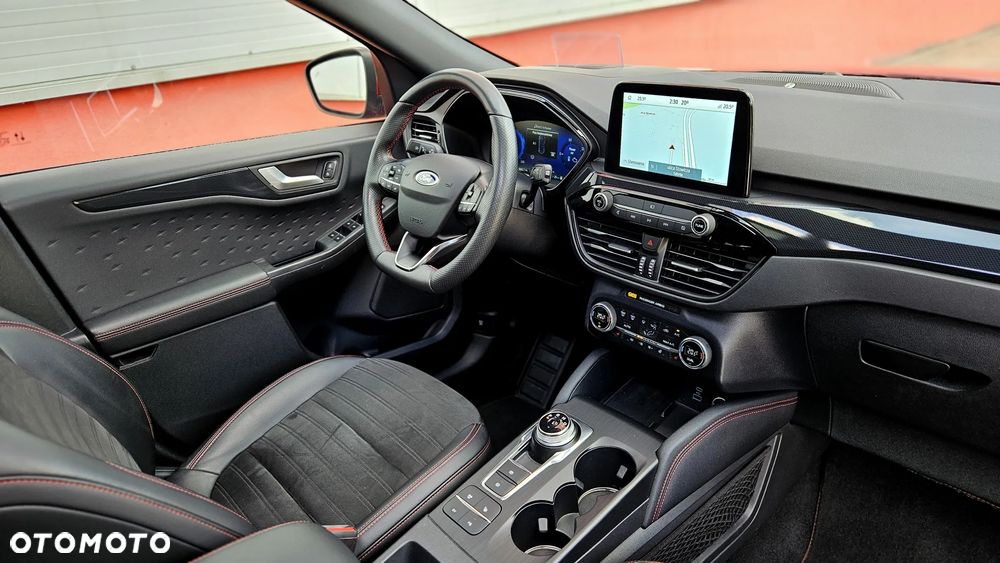 Ford Kuga 2.5P PHEV FWD ST-Line - 40