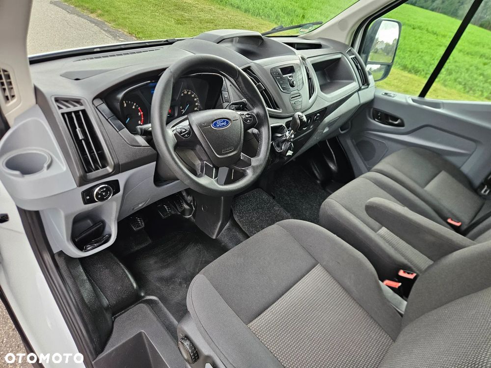 Ford TRANSIT - 13