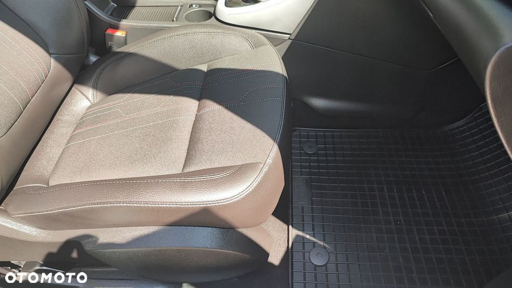 Opel Astra 1.4 Turbo 150 Jahre - 36