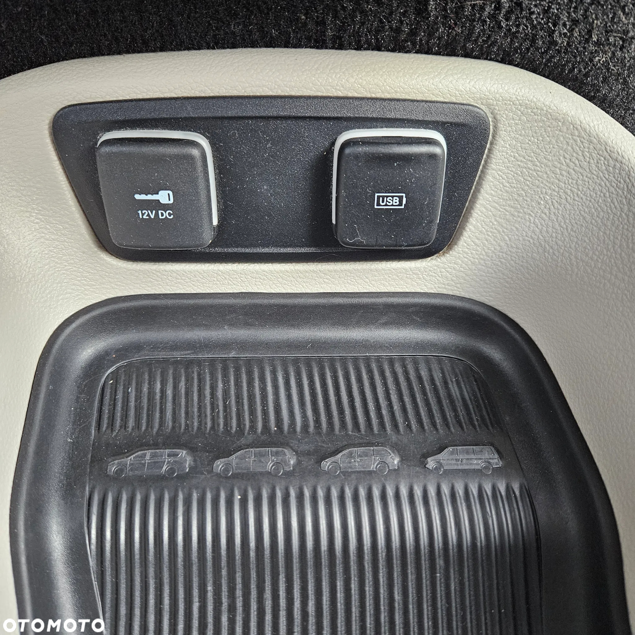 Chrysler Pacifica - 35