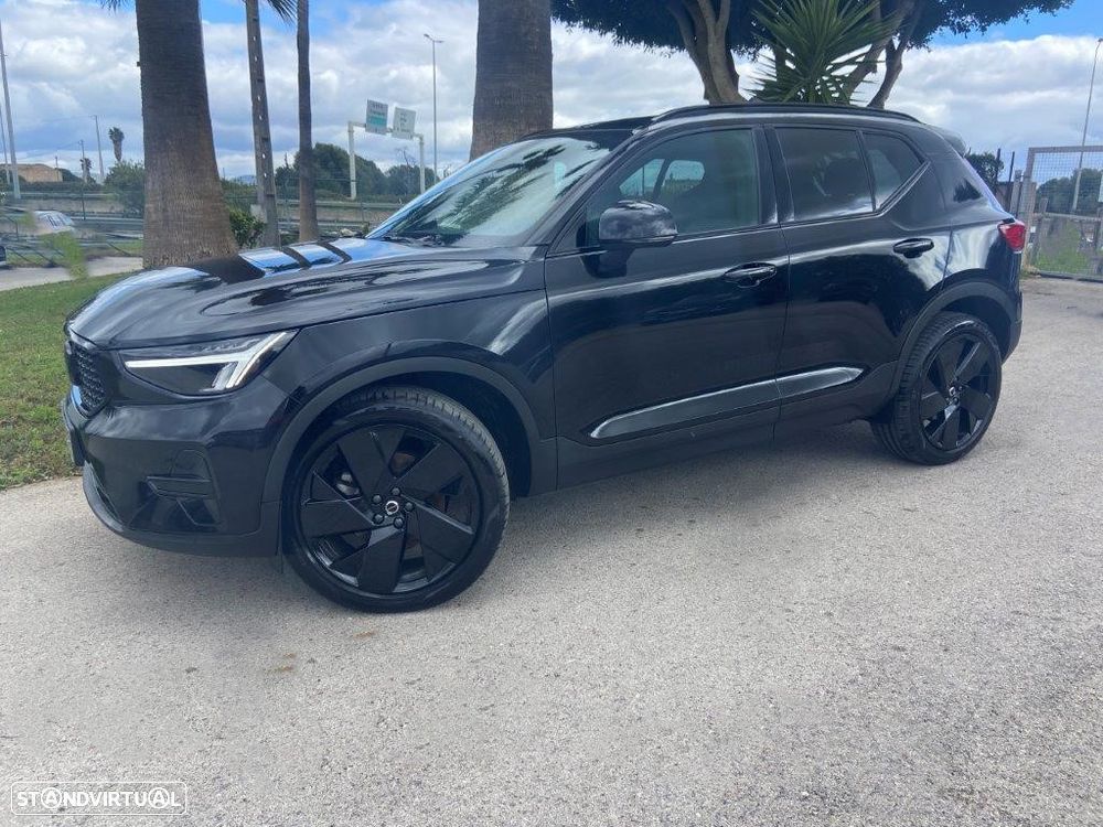 Volvo XC 40 2.0 B3 Black Edition - 1