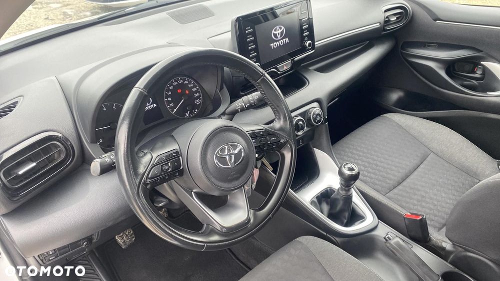 Toyota Yaris 1.5 Comfort - 10