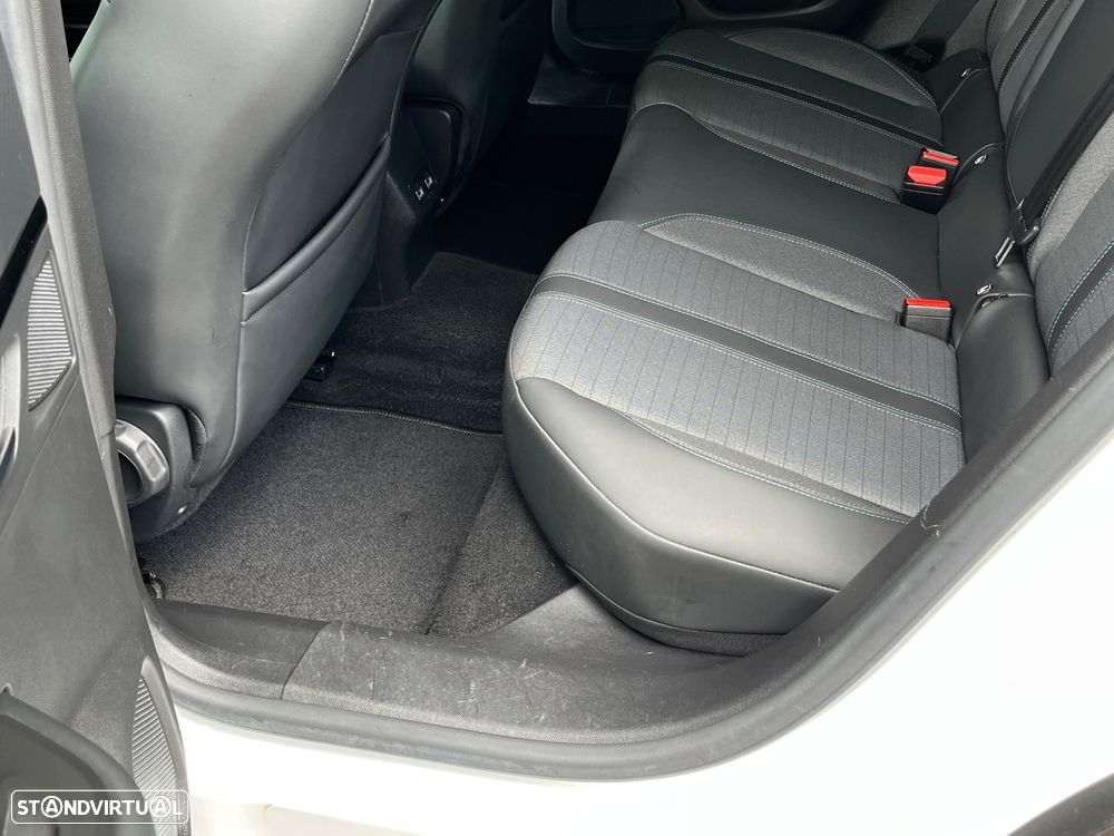 Peugeot 2008 PureTech 100 Style - 23