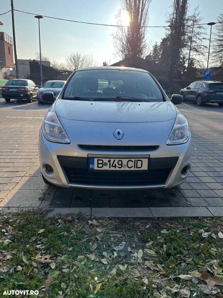 Renault Clio III 1.2 16V Yahoo - 3