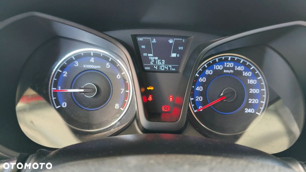 Hyundai ix20 1.6 Trend - 27