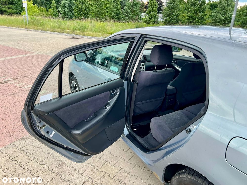 Toyota Corolla - 18