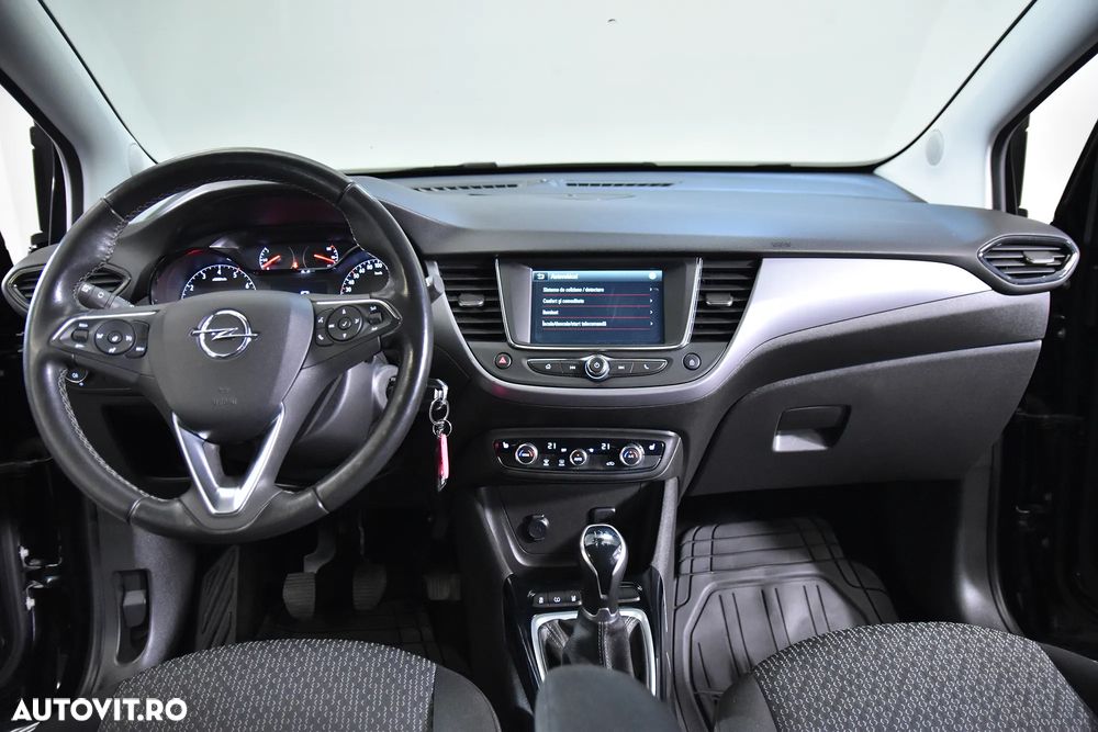 Opel Crossland - 10