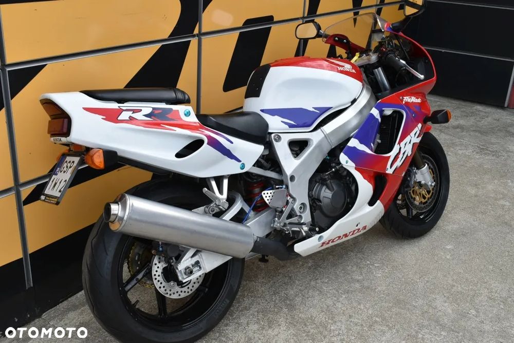 Honda CBR - 4