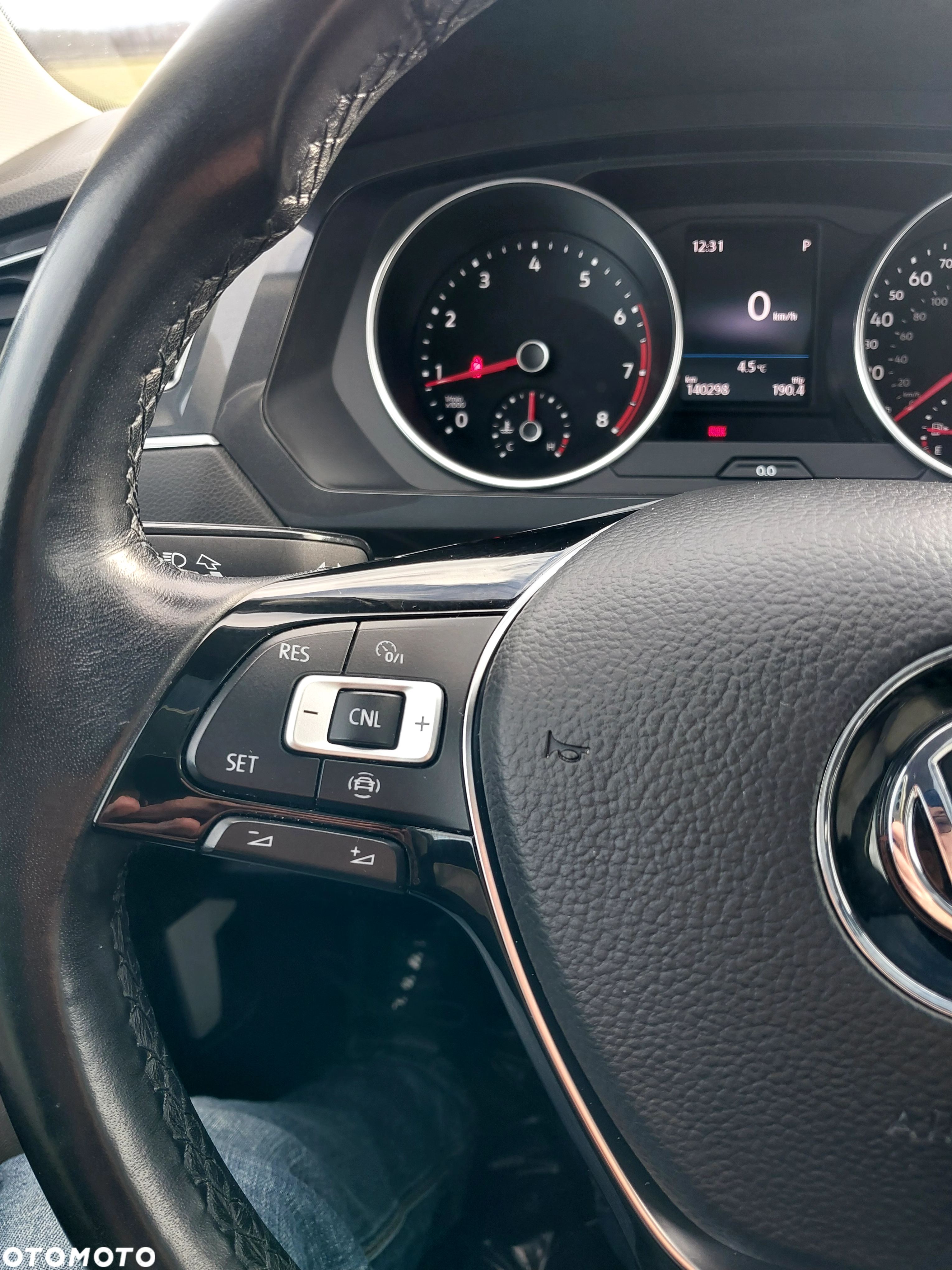 Volkswagen Tiguan - 22