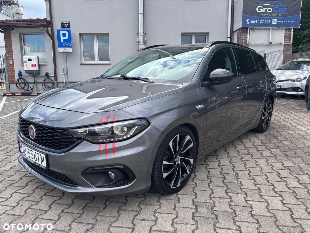 Fiat Tipo 1.4 T-Jet S-Design - 1
