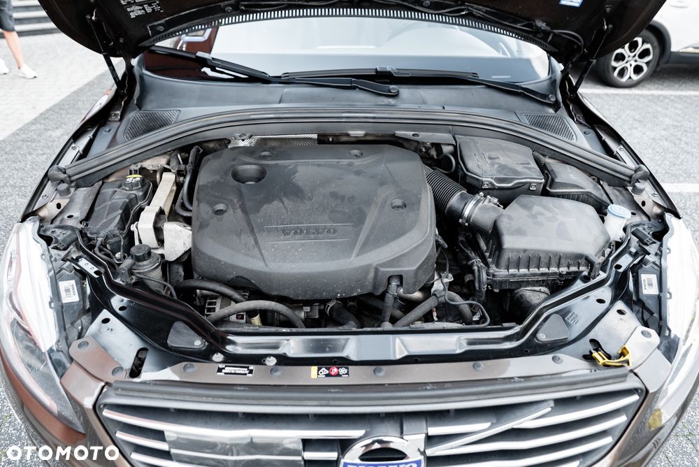 Volvo XC 60 D3 Drive-E Momentum - 40