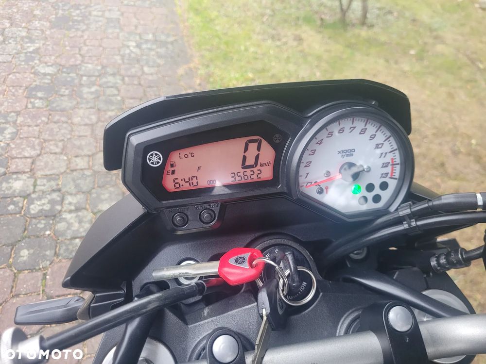 Yamaha FZ8 - 27