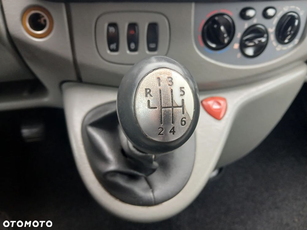 Nissan Primastar L2H1 (9-Si.) premium - 16