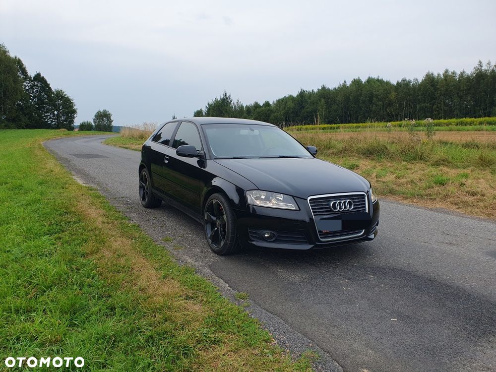 Audi A3 Sportback - 1