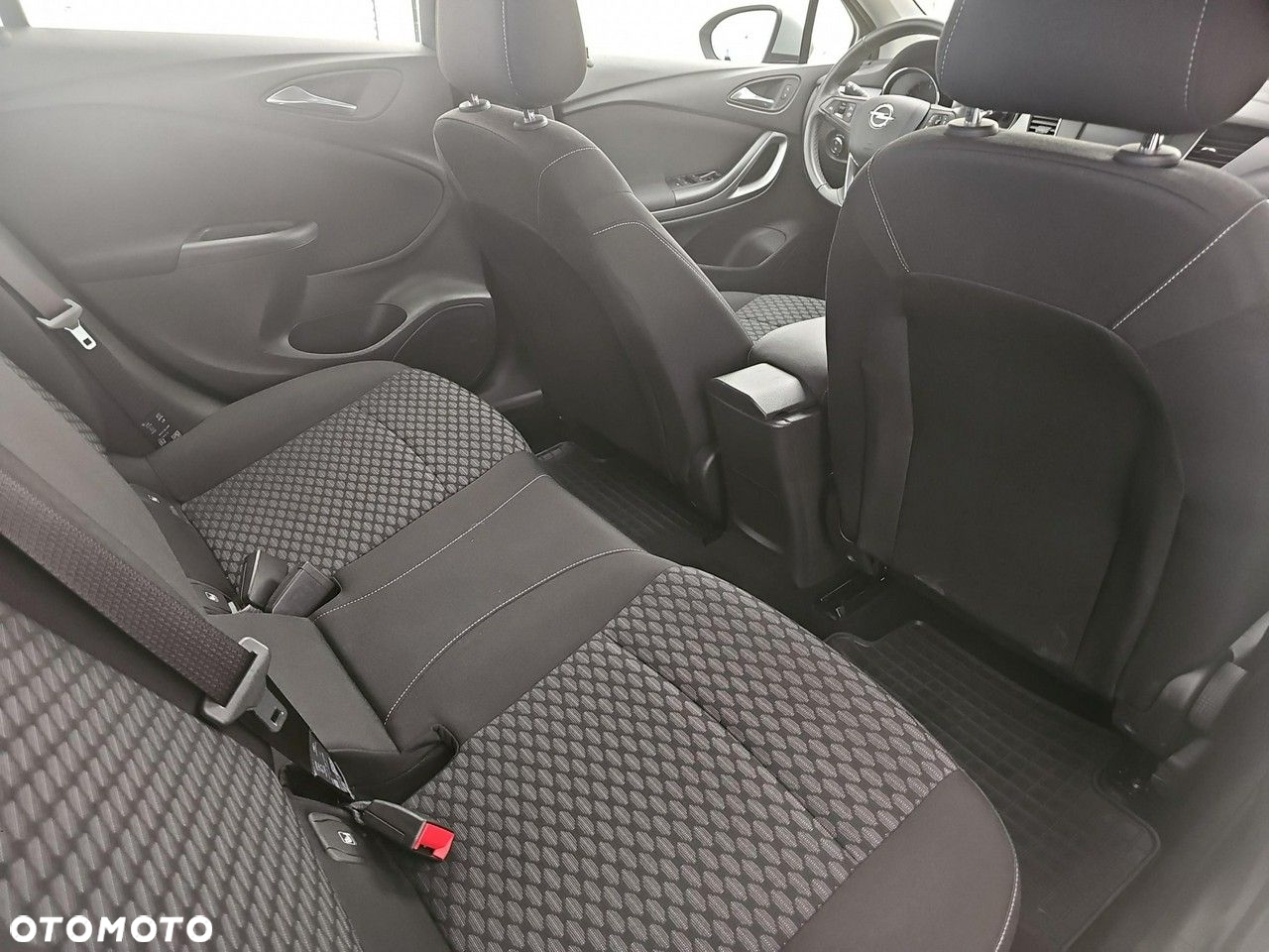 Opel Astra - 25