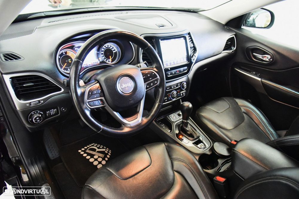 Jeep Cherokee 2.2 D Limited - 18