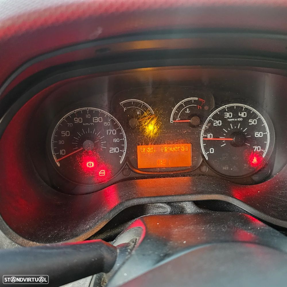 Fiat Doblo 1.3 M-Jet 7L Start&Stop - 29